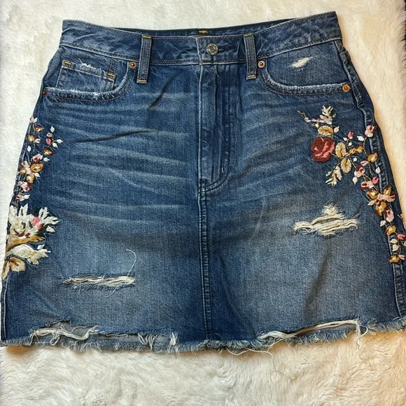 Abercrombie Skirt - Picture 1 of 3